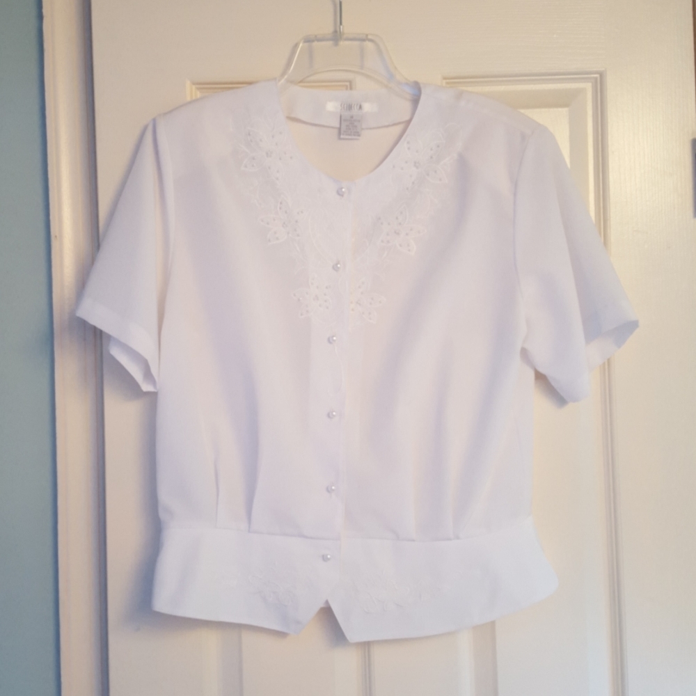 Woman's shirt sz.14